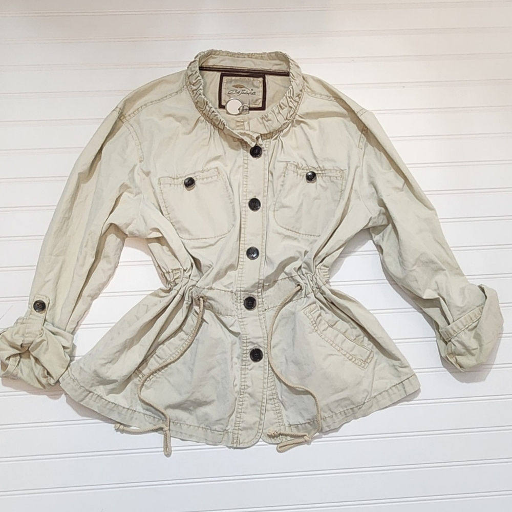 Stylish Beige Utility Jacket with Adjustable Waist BOB TIMBERLSKE